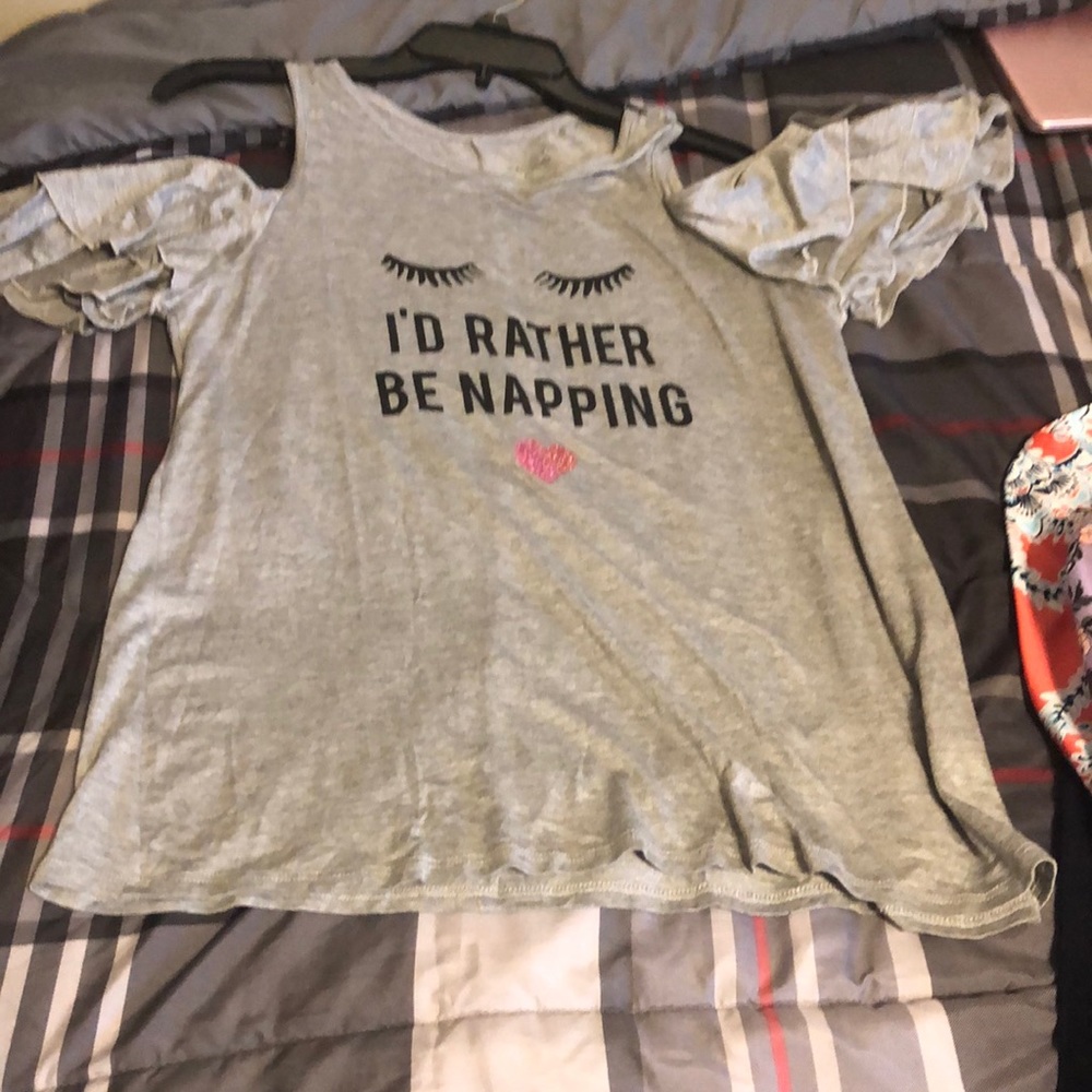 Tee shirt